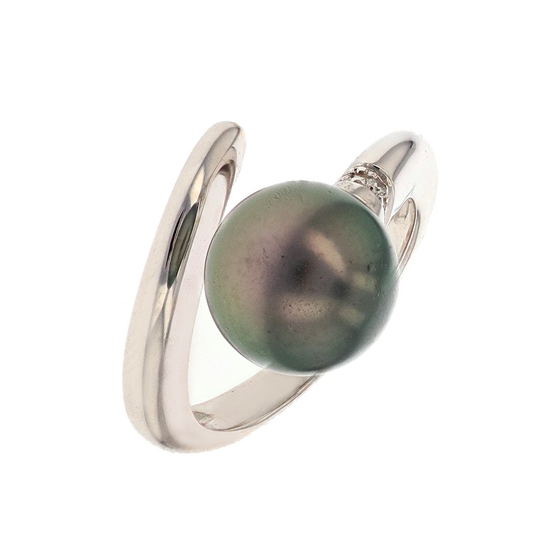 Acheter Bague perle et diamants 0.07 carat en or blanc Bon état - 850,00 € Bague perle et diamants 0.07 carat en or blanc Bon état - reconditionné disponible sur Gemme Les Bijoux